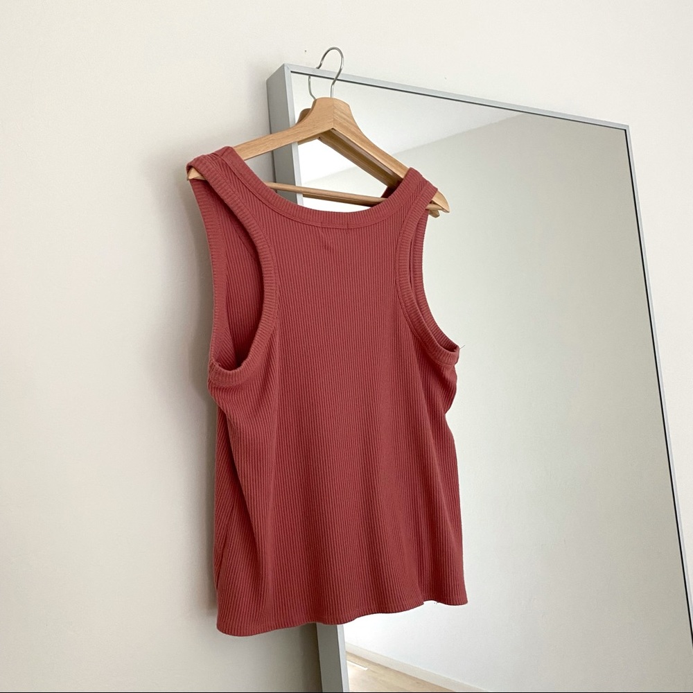 Prologue Women’s Mauve Ribbed Razorback Tank 2X - Picture 2 of 4